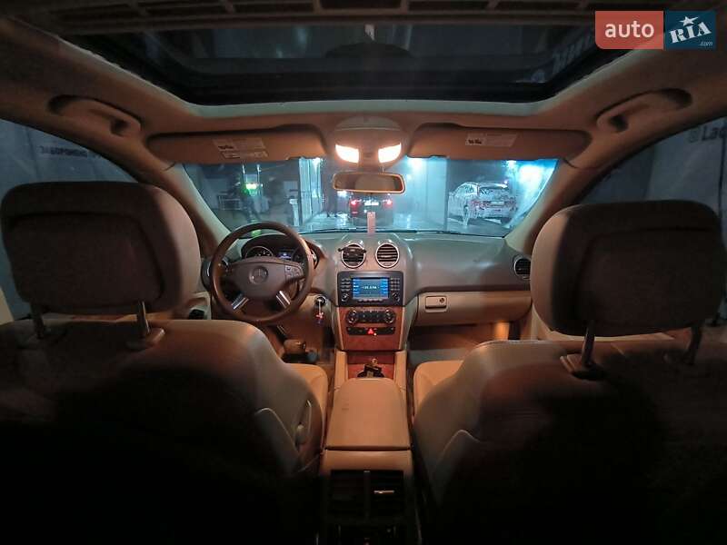 Внедорожник / Кроссовер Mercedes-Benz M-Class 2008 в Киеве