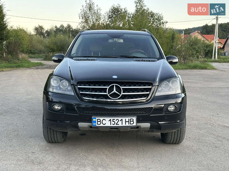 Внедорожник / Кроссовер Mercedes-Benz M-Class 2006 в Старом Самборе