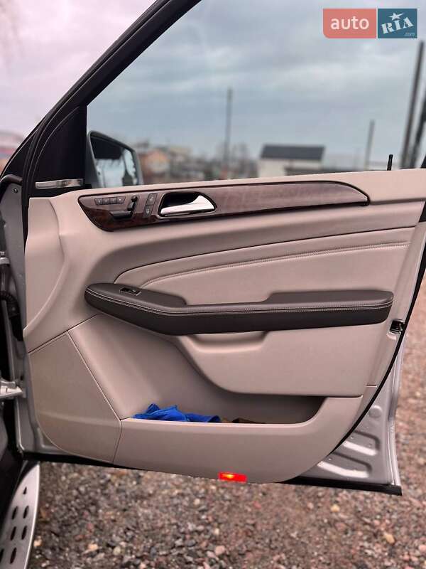 Внедорожник / Кроссовер Mercedes-Benz M-Class 2012 в Самборе