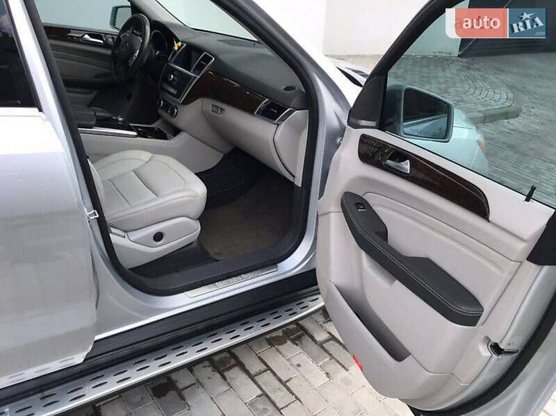 Внедорожник / Кроссовер Mercedes-Benz M-Class 2012 в Самборе