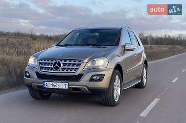 Внедорожник / Кроссовер Mercedes-Benz M-Class 2009 в Петропавловской Борщаговке