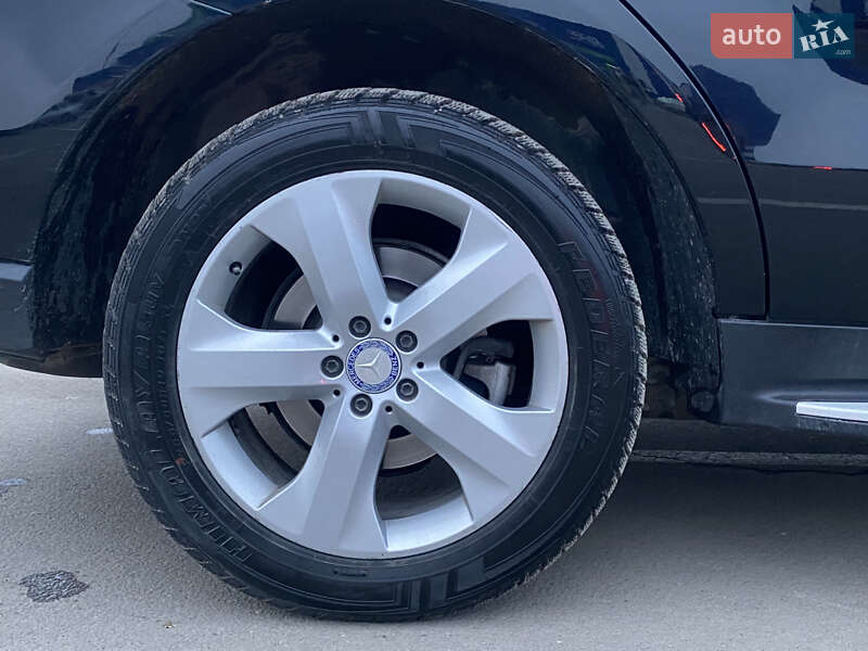 Внедорожник / Кроссовер Mercedes-Benz M-Class 2012 в Каменец-Подольском