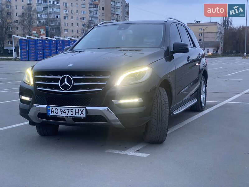 Внедорожник / Кроссовер Mercedes-Benz M-Class 2012 в Каменец-Подольском