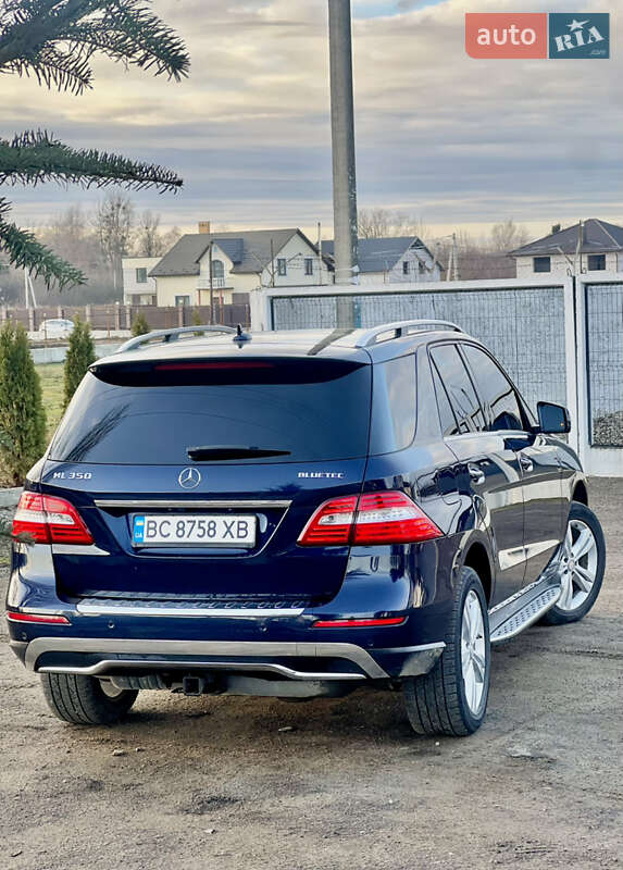 Позашляховик / Кросовер Mercedes-Benz M-Class 2013 в Самборі