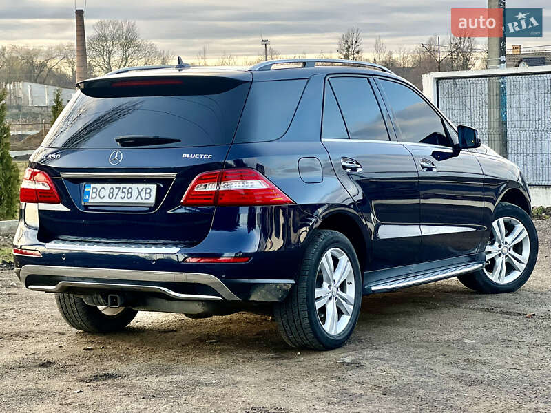 Позашляховик / Кросовер Mercedes-Benz M-Class 2013 в Самборі