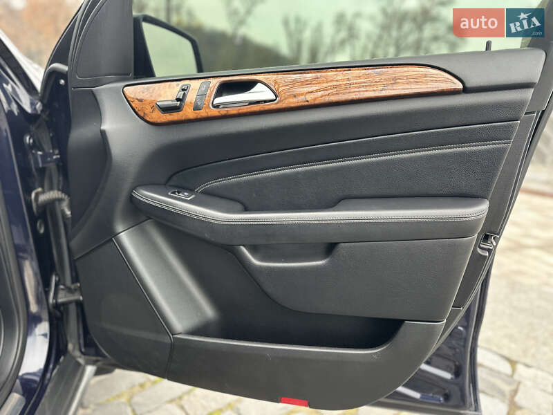 Внедорожник / Кроссовер Mercedes-Benz M-Class 2012 в Киеве фото 34 Внедорожник / Кроссовер Mercedes-Benz M-Class 2012 в Киеве