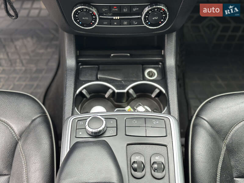 Внедорожник / Кроссовер Mercedes-Benz M-Class 2012 в Киеве фото 47 Внедорожник / Кроссовер Mercedes-Benz M-Class 2012 в Киеве