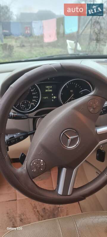Позашляховик / Кросовер Mercedes-Benz M-Class 2009 в Чернівцях