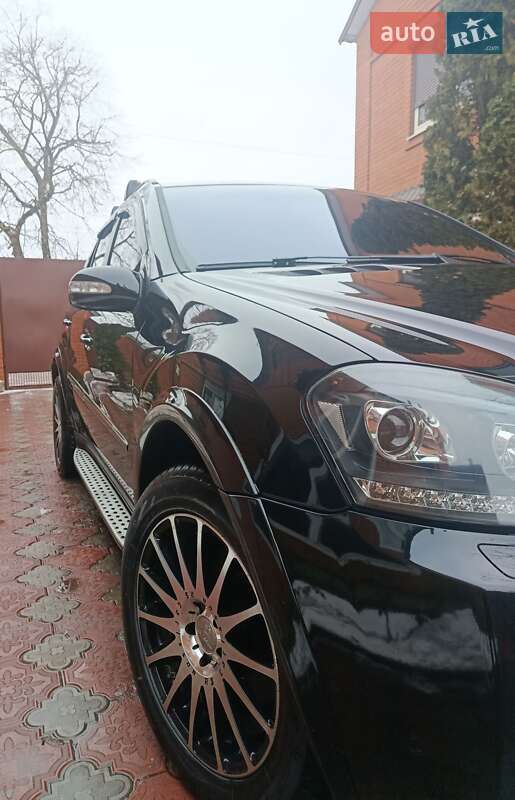 Позашляховик / Кросовер Mercedes-Benz M-Class 2008 в Краснограді