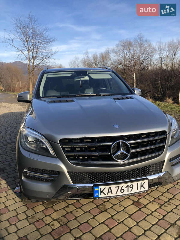 Позашляховик / Кросовер Mercedes-Benz M-Class 2015 в Тячеві