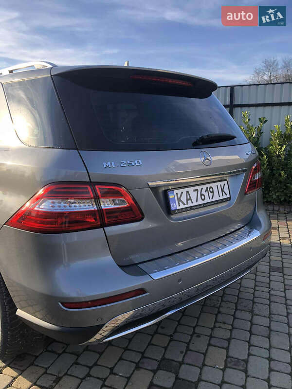 Позашляховик / Кросовер Mercedes-Benz M-Class 2015 в Тячеві