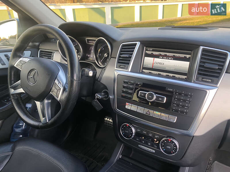 Внедорожник / Кроссовер Mercedes-Benz M-Class 2013 в Ужгороде