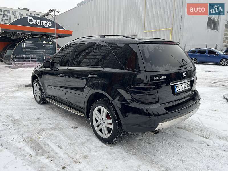 Позашляховик / Кросовер Mercedes-Benz M-Class 2005 в Львові фото 4 Позашляховик / Кросовер Mercedes-Benz M-Class 2005 в Львові