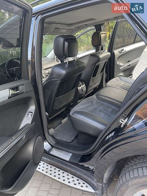 Позашляховик / Кросовер Mercedes-Benz M-Class 2007 в Одесі