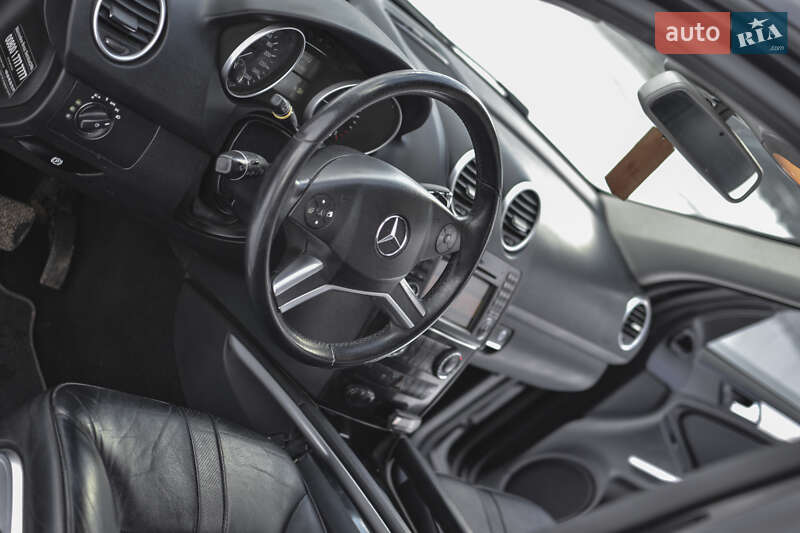 Позашляховик / Кросовер Mercedes-Benz M-Class 2009 в Самборі фото 12 Позашляховик / Кросовер Mercedes-Benz M-Class 2009 в Самборі