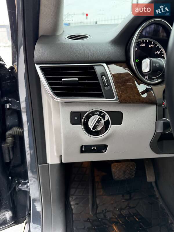 Внедорожник / Кроссовер Mercedes-Benz M-Class 2011 в Белой Церкви