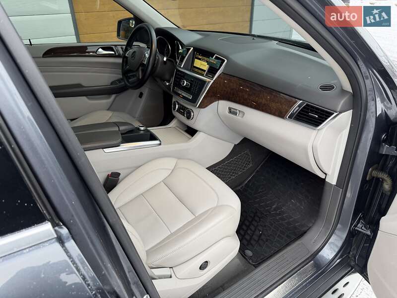 Внедорожник / Кроссовер Mercedes-Benz M-Class 2011 в Белой Церкви