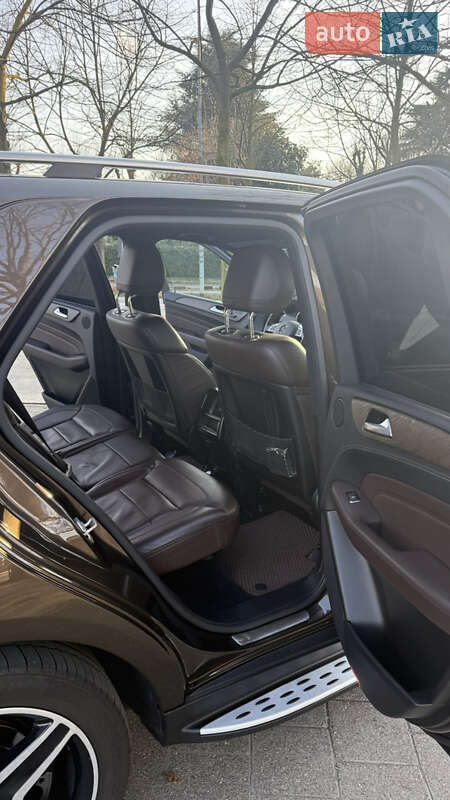 Позашляховик / Кросовер Mercedes-Benz M-Class 2013 в Новоселиці фото 13 Позашляховик / Кросовер Mercedes-Benz M-Class 2013 в Новоселиці
