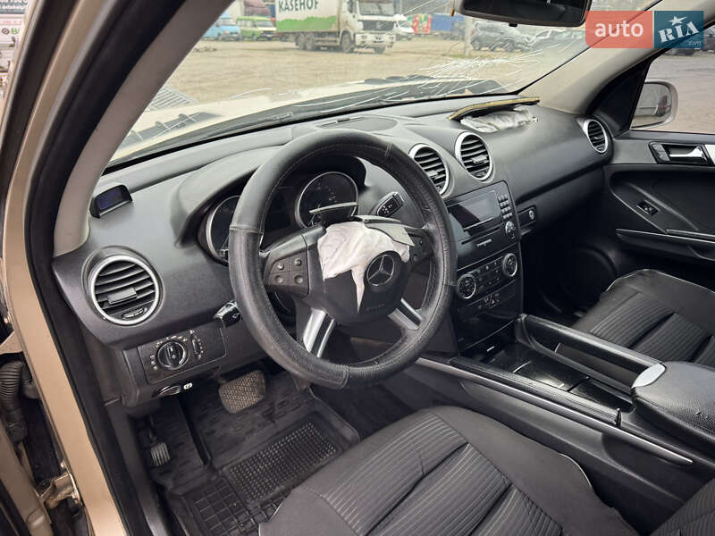Внедорожник / Кроссовер Mercedes-Benz M-Class 2006 в Кропивницком