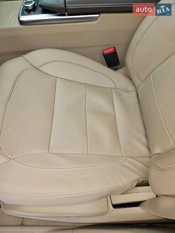 Внедорожник / Кроссовер Mercedes-Benz M-Class 2015 в Ковеле