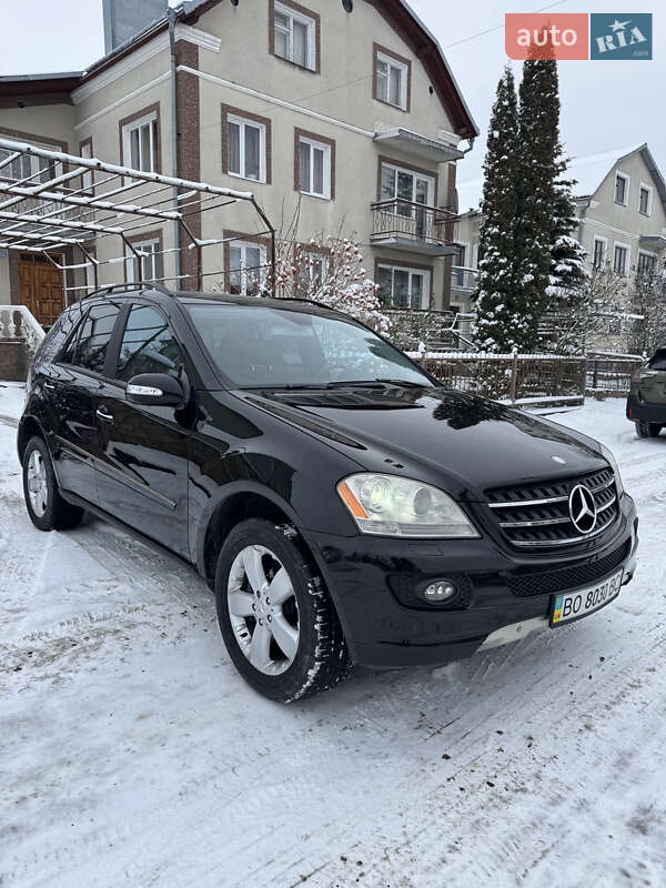 Позашляховик / Кросовер Mercedes-Benz M-Class 2006 в Івано-Франківську