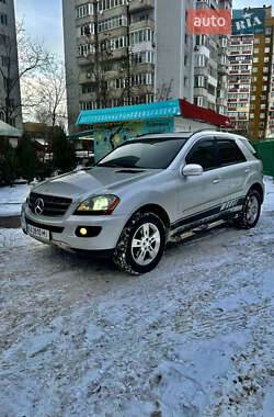 Внедорожник / Кроссовер Mercedes-Benz M-Class 2005 в Киеве
