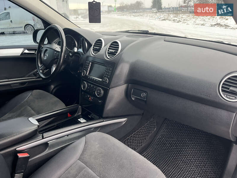 Внедорожник / Кроссовер Mercedes-Benz M-Class 2006 в Бродах