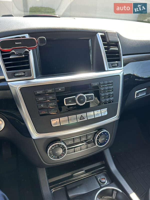 Внедорожник / Кроссовер Mercedes-Benz M-Class 2013 в Черноморске