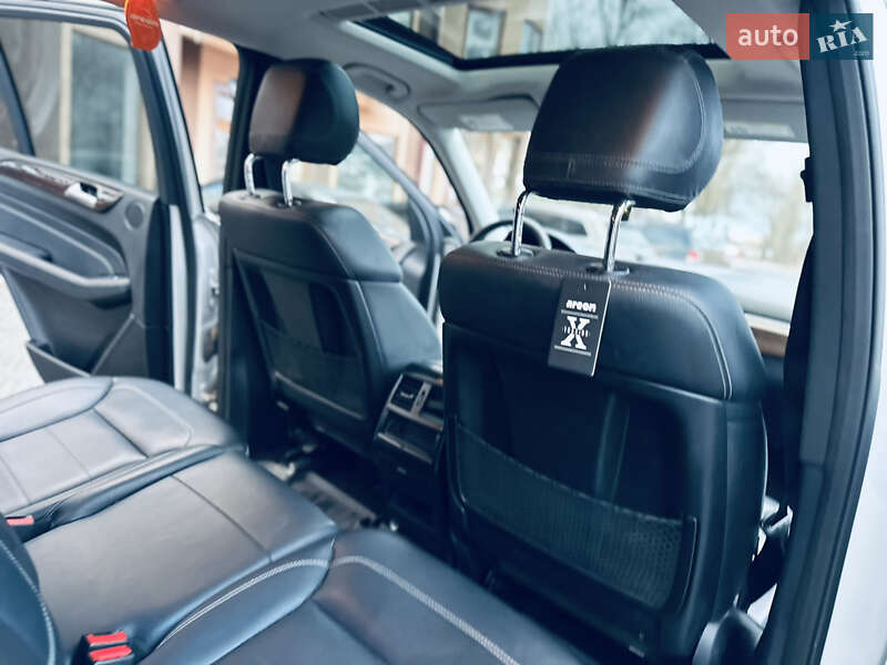 Позашляховик / Кросовер Mercedes-Benz M-Class 2011 в Солотвині