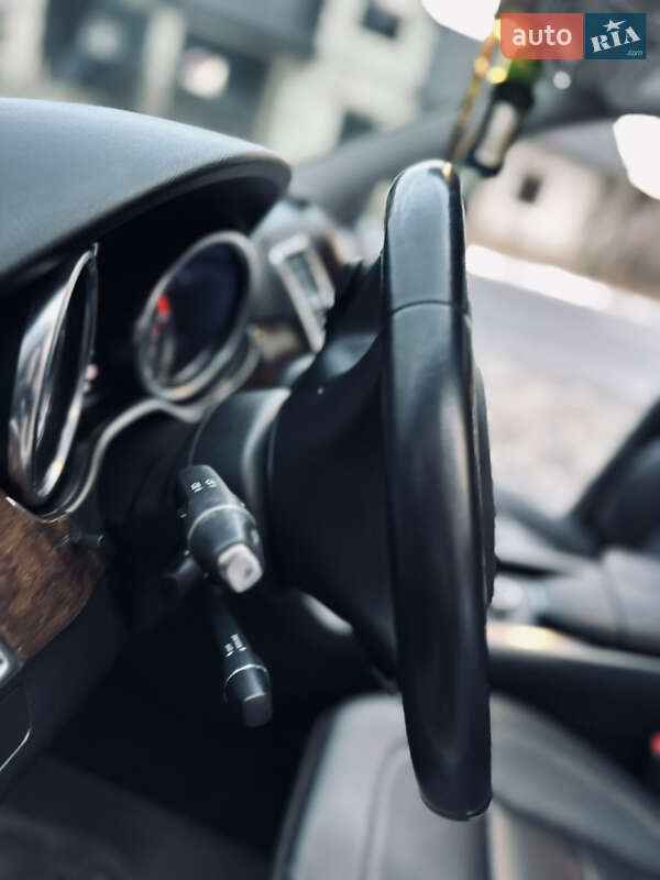 Позашляховик / Кросовер Mercedes-Benz M-Class 2011 в Солотвині