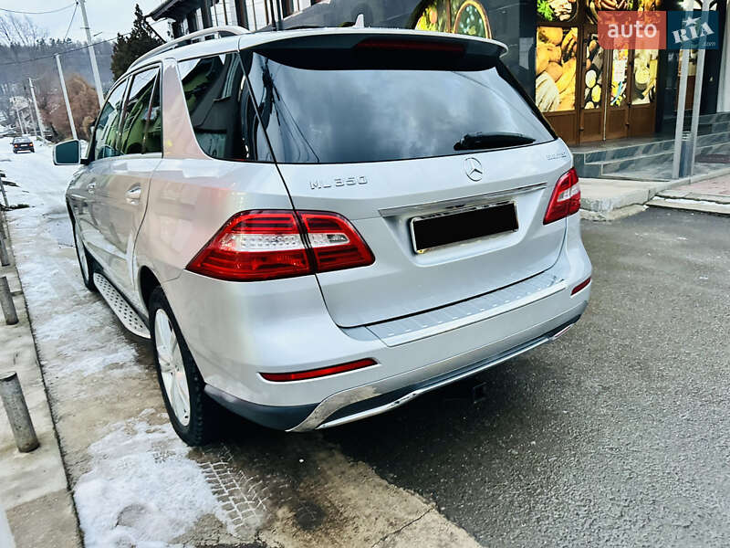 Позашляховик / Кросовер Mercedes-Benz M-Class 2011 в Солотвині