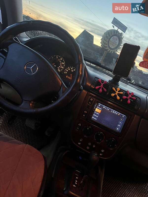 Позашляховик / Кросовер Mercedes-Benz M-Class 2000 в Івано-Франківську