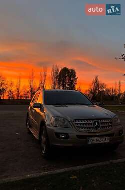 Позашляховик / Кросовер Mercedes-Benz M-Class 2008 в Кам'янському
