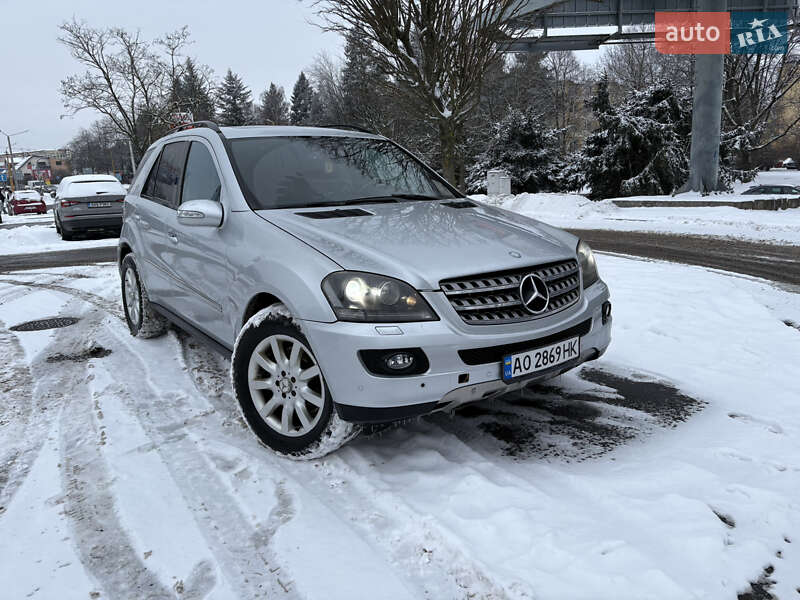 Mercedes-Benz M-Class 2008