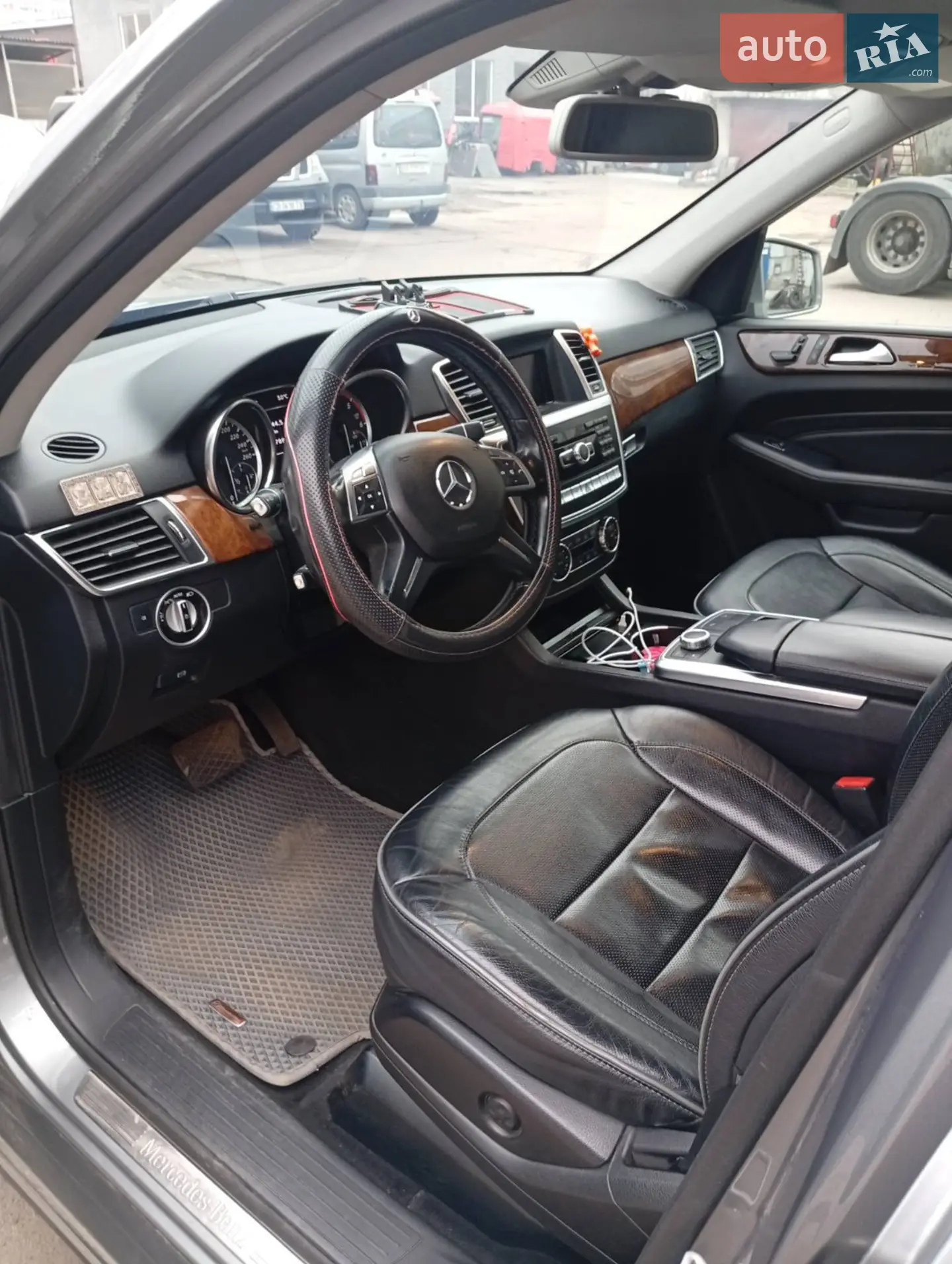 2012 Mercedes-Benz M-klasse - мініатюра 13
