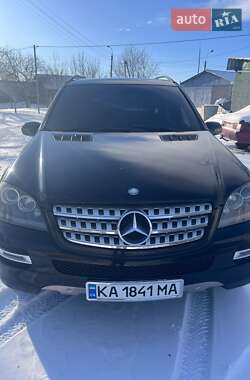 Позашляховик / Кросовер Mercedes-Benz M-Class 2005 в Києві