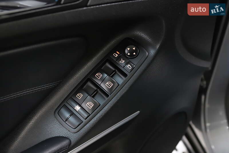 Внедорожник / Кроссовер Mercedes-Benz M-Class 2010 в Дрогобыче