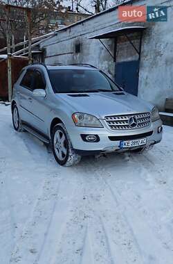 Позашляховик / Кросовер Mercedes-Benz M-Class 2008 в Дніпрі