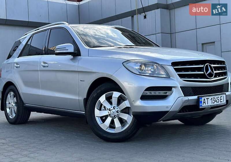 Mercedes-Benz M-Class 2012 Mercedes-Benz M-Class 2012