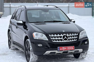 Внедорожник / Кроссовер Mercedes-Benz M-Class 2010 в Дубно