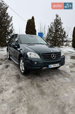 Внедорожник / Кроссовер Mercedes-Benz M-Class 2006 в Львове
