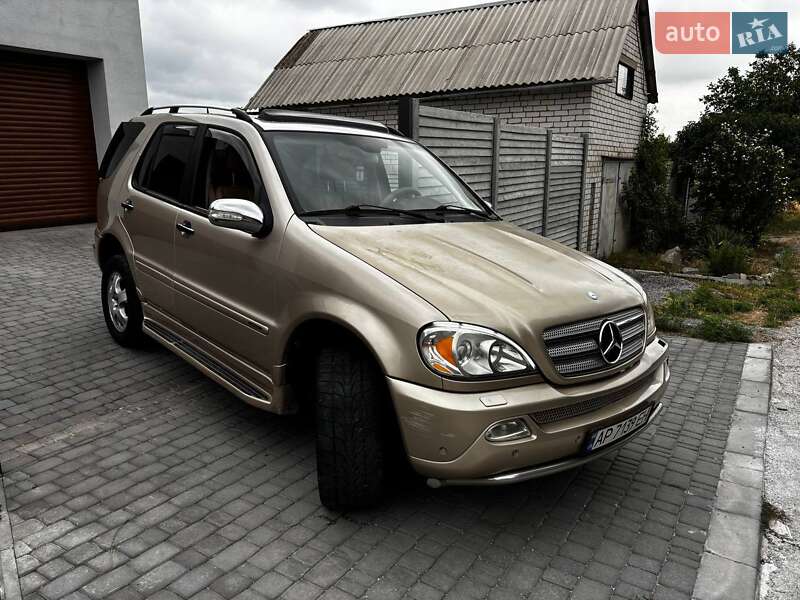 Mercedes-Benz M-Class 2004