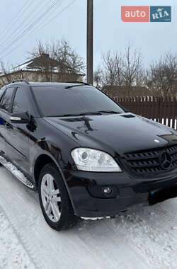 Внедорожник / Кроссовер Mercedes-Benz M-Class 2005 в Киеве