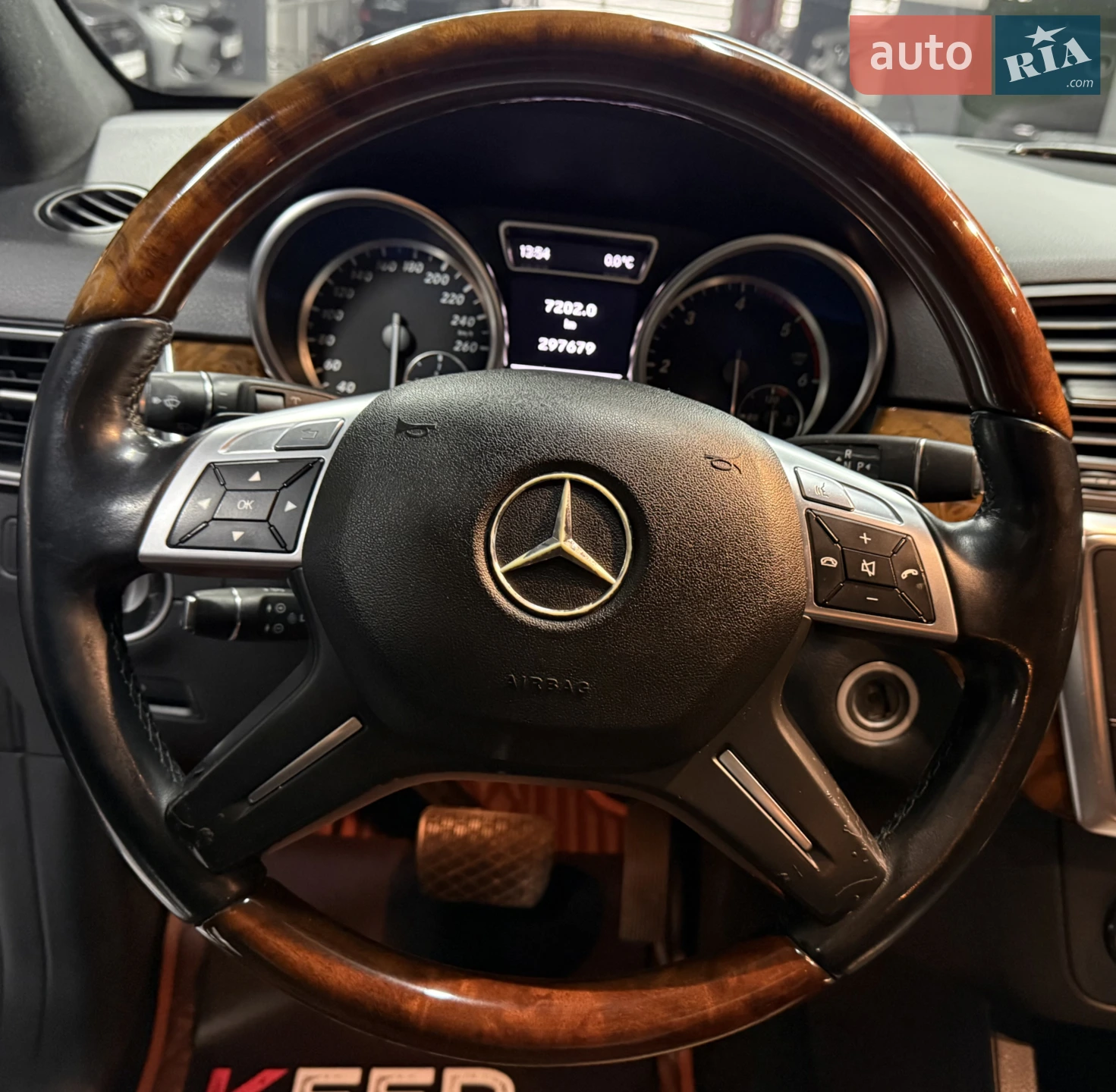 2011 Mercedes-Benz M-klasse - мініатюра 24