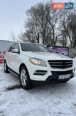 Позашляховик / Кросовер Mercedes-Benz M-Class 2011 в Черкасах