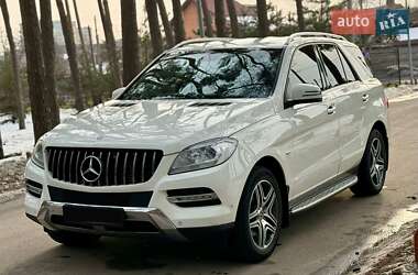 Внедорожник / Кроссовер Mercedes-Benz M-Class 2012 в Киеве