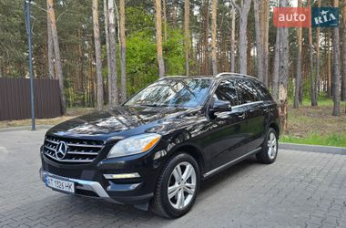 Внедорожник / Кроссовер Mercedes-Benz M-Class 2014 в Киеве