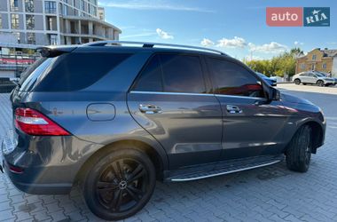 Внедорожник / Кроссовер Mercedes-Benz M-Class 2012 в Львове