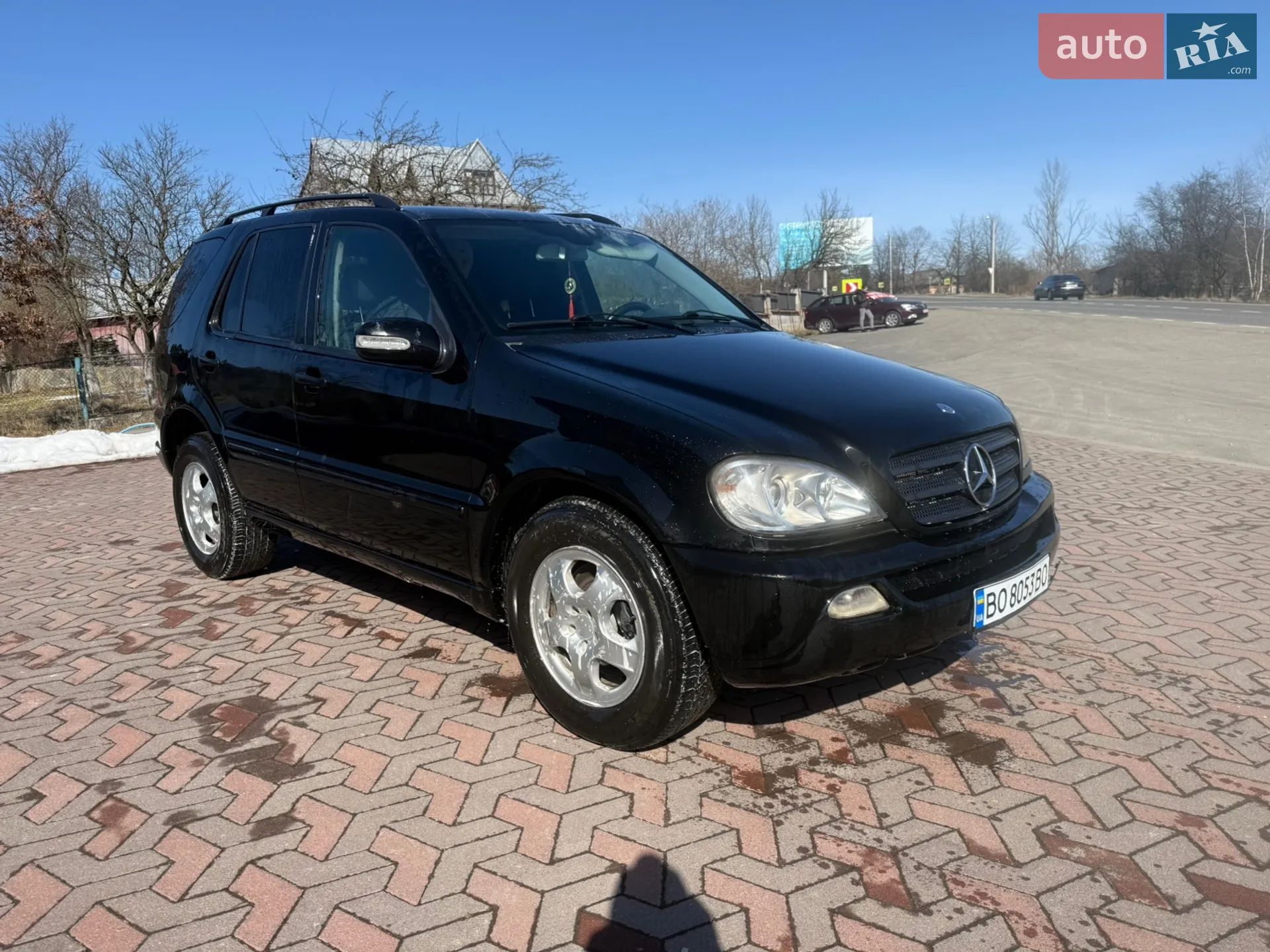 Mercedes-Benz M-Class 2001