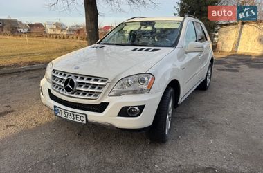 Позашляховик / Кросовер Mercedes-Benz M-Class 2011 в Коломиї